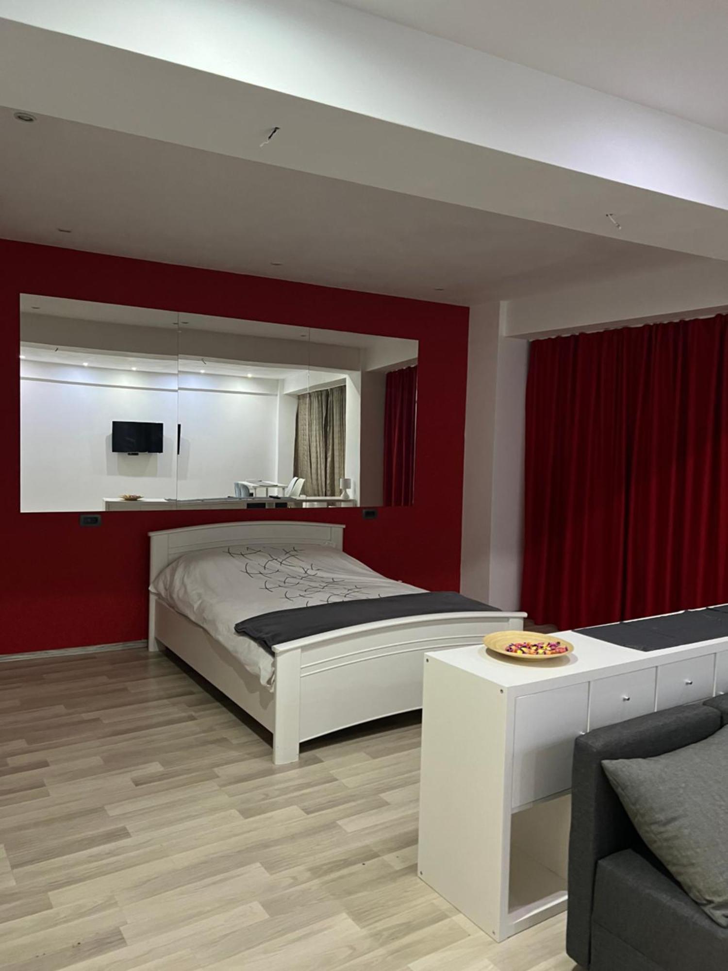 Aparthotel Jolie 加拉茨 外观 照片